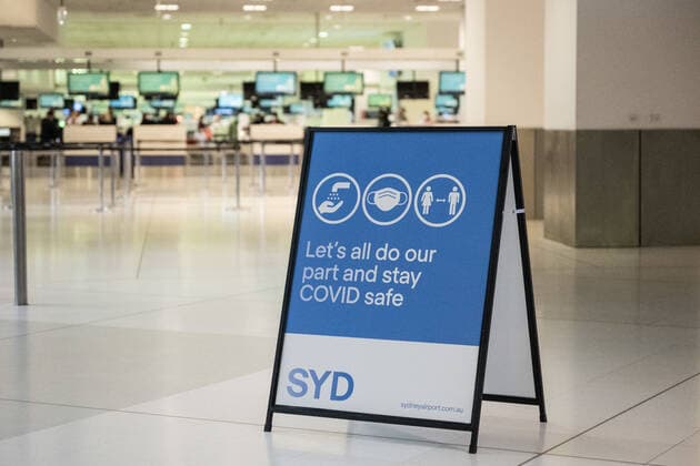 NSW COVID19 OMICRON STRAIN, Signage at Sydney International Airport in Sydney, Monday, November 29, 2021. The Omicron COVID-19 variant has arrived in Australia after testing confirmed two overseas travellers who arrived in Sydney were infected with the new strain. ( NO ARCHIVING, EDITORIAL USE ONLY, NO USE IN BOOKS WITHOUT CONSENT SYDNEY NSW AUSTRALIA  Copyright: xJAMESxGOURLEYx 20211129001601269152