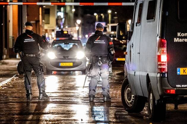 26 11 2021, The Hague An emergency order applies to the city center of The Hague during the corona press conference Police keep people out of downtown for fear of riots Photo ANP Hollandse Hoogte Jeffrey Groeneweg  Copyright: xANPx xJeffreyxGroenewegx x441223842x
