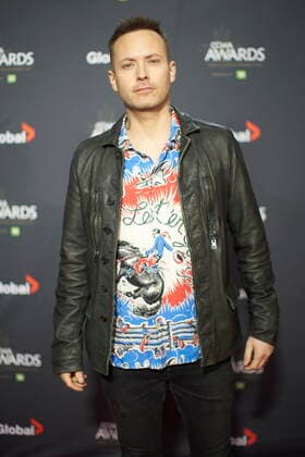 November 29, 2021, London, on, Canada: Dallas Smith poses for photographers on the red carpet at the Canadian Country Music Awards in London, Ont., Monday, Nov. 29, 2021. London Canada  - ZUMAc35_ 20211129_zaf_c35_106 Copyright: xGeoffxRobinsx