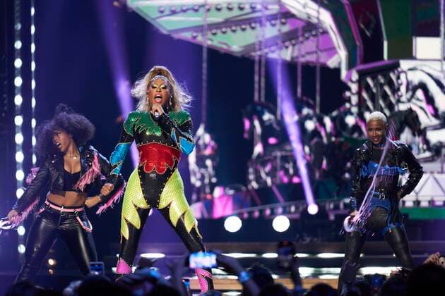 November 29, 2021, London, on, Canada: Priyanka performs at the Canadian Country Music Awards in London, Ont., Monday, Nov. 29, 2021. London Canada  - ZUMAc35_ 20211129_zaf_c35_178 Copyright: xGeoffxRobinsx