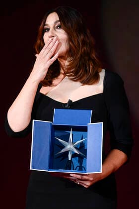 Stella della Mole Award, 39th Torino Film Festival Monica Bellucci blows kisses during a ceremony to celebrate the actress with the Stella della Mole Award ( Star of Mole ) for artistic innovation. Turin Italy Copyright: xNicolòxCampox