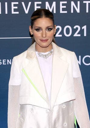 FN Achievement Award in New York NEW YORK, NY- NOVEMBER 30: Olivia Palermo at the 35th Annual FN Achievement Award Winners At Cipriani South Street in New York City on November 30, 2021. Copyright: xErikxNielsenx