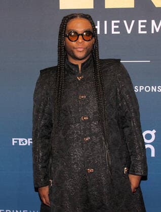 FN Achievement Award in New York NEW YORK, NY- NOVEMBER 30: Law Roach at the 35th Annual FN Achievement Award Winners At Cipriani South Street in New York City on November 30, 2021. Copyright: xErikxNielsenx