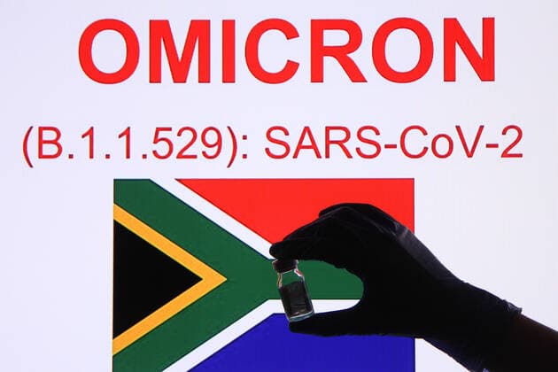 Wind theme image Omicron, Omicron variant, mutant, new virus variant of coronavirus from South Africa, Omicron theme image Omicron, Omicron variant, mutant, new virus variant of coronavirus from South Africa, Omicron Omicron, Omicron, SARS Cov 2, B 1 1 529, coronavirus, silhouette with syringe and gloves, finger, vaccine Copyright: xFleigx xEibner-Pressefotox EP_dfg