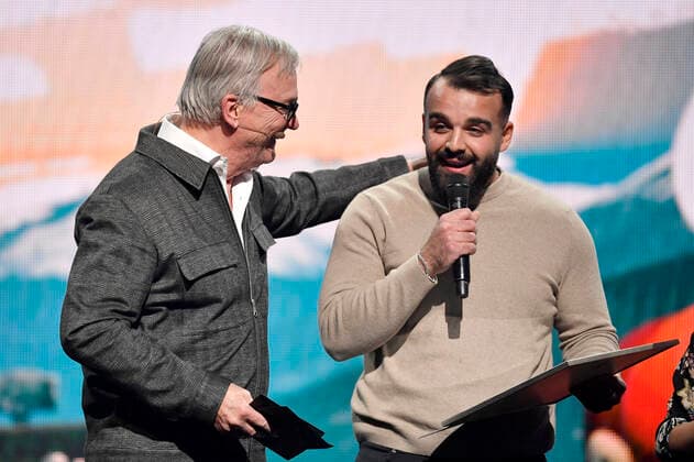 Tim Avicii Bergling s father Klas Bergling with Mohammed Ali from the leisure center Minimix in Hammarkullen in Gothenburg, who received the newly established annual prize from the Tim Berglind Foundation of SEK 50,000 and a painting by the artist Maxi Svensson Together For A Better Day at Avicii Arena, a concert to draw  Copyright: xAndersxWiklund TTx TOGETHER FOR A BETTER DAY