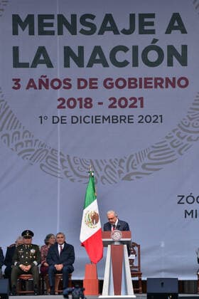 President Lopez Obrador Holds Third Annual Report On State Of The Nation MEXICO CITY, MEXICO - DECEMBER 1, 2021: Mexico s President Andres Manuel Lopez Obrador, gestures while speaking during his third state of the nation report to Celebrates three years In Presidency at Mexico City Zocalo. On December 1, 2021 in Mexico City, Mexico. (Photo by Carlos Tischler Eyepix Group) Copyright: xCarlosxTischlerx xEyepixxGroupx EYEPIXGROUP_CT_01122021_20379