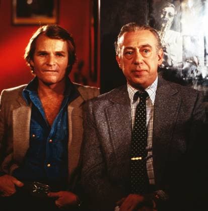 Fritz Wepper Fritz Wepper, deutscher Schauspieler (links), mit Horst Tappert in einer Folge der ZDF Krimiserie Derrick , Deutschland frühe 1980er Jahre. German actor Fritz Wepper (left) and Horst Tappert in an episode of German crime series Derrick , Germany early 1980s., Deutschland Copyright: kpa UnitedArchives55004701 EDITORIAL USE ONLY