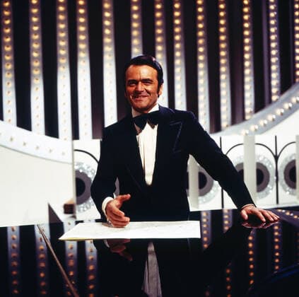 Max Greger Max Greger, deutscher Saxophonist, Big-Band-Leader und Jazz-Musiker, und sein Orchester bei einem Fernsehauftritt, Deutschland 1979. German saxophinist, Big Band Leader and jazz musician Max Greger with his orchestra performing on German TV, Germany 1979., Deutschland Copyright: ArthurxGrimm UnitedArchives82007033 EDITORIAL USE ONLY