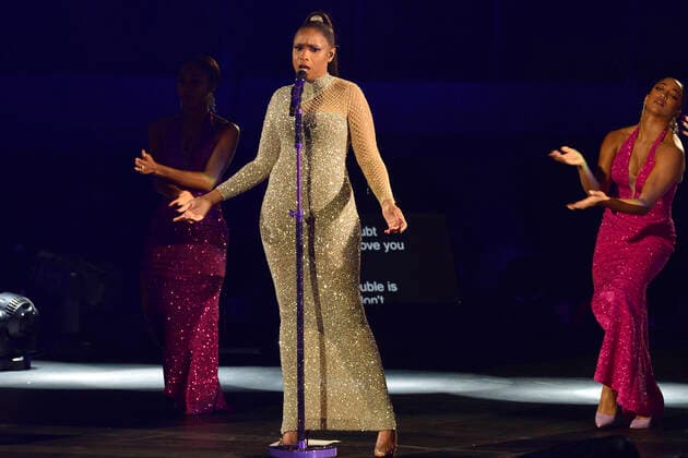 Jennifer Hudson live at AHF World AIDS Day 2021 concert at The Forum Inglewood, 01 12 2021. Foto:xD.xStarbuckx xFuturexImage