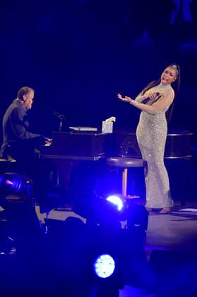 Jennifer Hudson live at AHF World AIDS Day 2021 concert at The Forum Inglewood, 01 12 2021. Foto:xD.xStarbuckx xFuturexImage