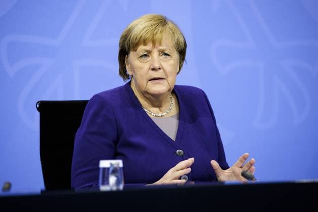 News Themen der Woche KW48 News Bilder des Tages Bundeskanzlerin Angela Merkel aufgenommen im Rahmen einer Pressekonferenz im Anschluss an die Beratungen mit den Regierungschefinnen und Regierungschefs der Laender ueber das weitere Vorgehen in der Coronapandemie. Berlin, 02.12.2021. Berlin Deutschland *** Chancellor Angela Merkel recorded at a press conference following consultations with the heads of government of the German states on the further course of action in the corona pandemic Berlin, 02 12 2021 Berlin Germany Copyright: xJaninexSchmitz photothek.dex