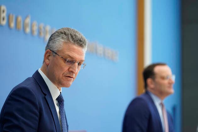 News Themen der Woche KW48 News Bilder des Tages Bundespressekonferenz Corona-Lage Aktuell,3.12.2021,Berlin,Bundesgesundheitsminister Jens Spahn gemeinsam mit Prof. Dr. Lothar H. Wieler, Praesident Robert Koch-Institut (RKI) bei der Bundespressekonferenz zum Thema Corona-Lage Berlin Berlin Deutschland *** Federal Press Conference Corona Situation Aktuell,3 12 2021,Berlin,Federal Health Minister Jens Spahn together with Prof Dr Lothar H Wieler, President Robert Koch Institute RKI at the Federal Press Conference on Corona Situation Berlin Berlin Germany