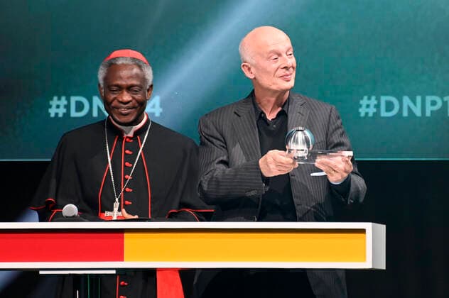 Peter Turkson and Hans Joachim Schellnhuber at the presentation of the German Sustainability Award Design 2021 at the Maritim Hotel Düsseldorf, 02 12 2021 Foto:xF.xKernx xFuturexImage