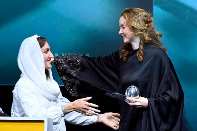 Zarifa Ghafari and Lily Cole at the presentation of the German Sustainability Award Design 2021 at the Maritim Hotel Düsseldorf, 02 12 2021 Foto:xF.xKernx xFuturexImage