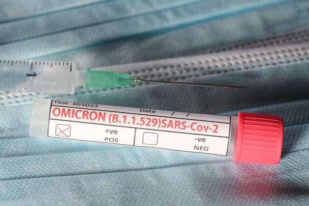 Freiburg themed picture Omicron, Omicron variant, Omicron, mutant, new virus variant with test tube, test tube themed picture Omicron, Omicron variant, Omicron, mutant, new virus variant with test tube, test tube Omicron, Omicron, SARS Cov 2, B Copyright: xFleigx xEibner-Pressefotox EP_dfg
