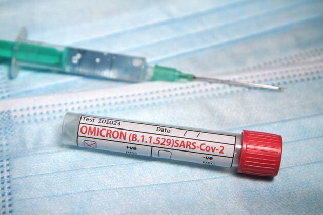 Freiburg themed picture Omicron, Omicron variant, Omicron, mutant, new virus variant with test tube, test tube themed picture Omicron, Omicron variant, Omicron, mutant, new virus variant with test tube, test tube Omicron, Omicron, SARS Cov 2, B Copyright: xFleigx xEibner-Pressefotox EP_dfg