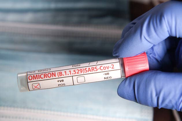 Freiburg themed picture Omicron, Omicron variant, Omicron, mutant, new virus variant with test tube, test tube themed picture Omicron, Omicron variant, Omicron, mutant, new virus variant with test tube, test tube Omicron, Omicron, SARS Cov 2, B Copyright: xFleigx xEibner-Pressefotox EP_dfg