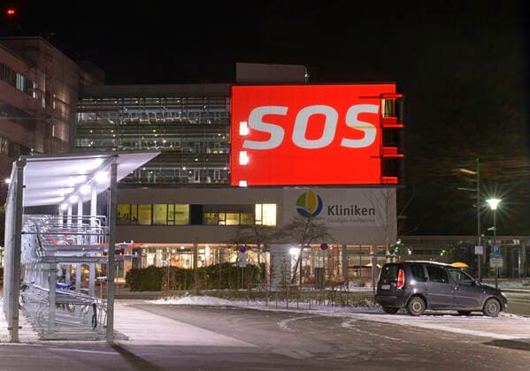 04 12 2021, Since Friday evening 03 12 2021 provides a spectacular facade projection at