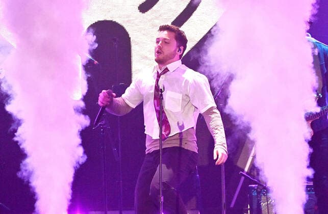 December 3, 2021, Inglewood, CA, USA: INGLEWOOD, CALIFORNIA - DECEMBER 03: Bazzi performs onstage during 102.7 KIIS FM s Jingle Ball 2021 Presented By Capital One at The Forum on December 03, 2021 in Inglewood, California. Inglewood USA - ZUMAs181 20211203_zea_s181_028 Copyright: xImagespacex