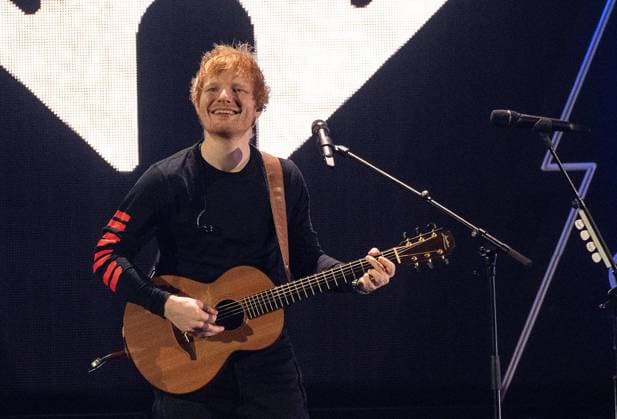 Entertainment Bilder des Tages December 3, 2021, Inglewood, CA, USA: INGLEWOOD, CALIFORNIA - DECEMBER 03: Ed Sheeran performs onstage during 102.7 KIIS FM s Jingle Ball 2021 Presented By Capital One at The Forum on December 03, 2021 in Inglewood, California. Inglewood USA - ZUMAs181 20211203_zea_s181_068 Copyright: xImagespacex