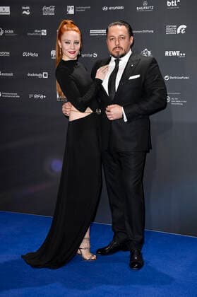 Barbara Meier with husband Klemens Hallmann at the award ceremony of the 14 German Sustainability Award 2021 at the Maritim Hotel Düsseldorf, 03 12 2021 Foto:xF.xKernx xFuturexImage