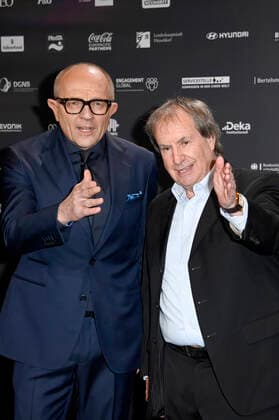 Stefan Schulze Hausmann and Chris de Burgh at the award ceremony of the 14 German Sustainability Award 2021 at the Maritim Hotel Düsseldorf, 03 12 2021 Foto:xF.xKernx xFuturexImage