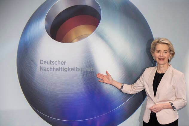 Ursula von der Leyen at the award ceremony of the 14 German Sustainability Award 2021 at the Maritim Hotel Düsseldorf, 03 12 2021 Foto:xR.xSchmiegeltx xFuturexImage