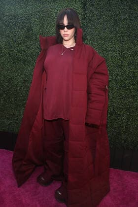 LOS ANGELES, CA - DECEMBER 4: Billie Eilish at Variety 2021 Music Hitmakers Brunch Presented By Peacock Girls5Eva at City Market Social in Los Angeles, California on December 4, 2021. Copyright: xFayexSadoux