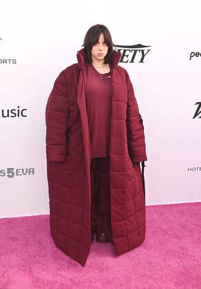 December 4, 2021, Los Angeles, CA, USA: LOS ANGELES, CALIFORNIA - DECEMBER 04: Billie Eilish attends the Variety 2021 Music Hitmakers Brunch Presented By Peacock and GIRLS5EVA at City Market Social House on December 04, 2021 in Los Angeles, California. Los Angeles USA - ZUMAs181 20211204_zea_s181_032 Copyright: xImagespacex