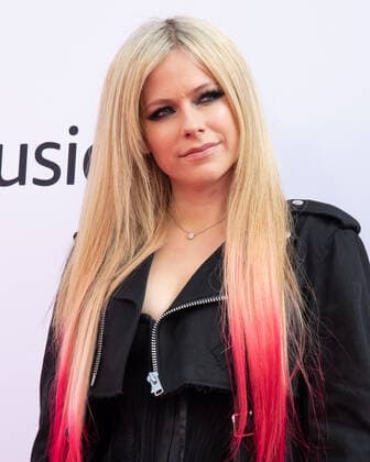 04 December 2021 - Los Angeles, California - Avril Lavigne. 2021 Variety Hitmakers Brunch Presented by Peacock Girls5eva Los Angeles USA - ZUMAa123 20211204_zaa_a123_019 Copyright: xBillyxBennightx