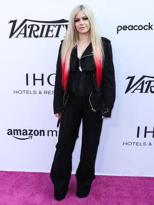 Variety 2021 Music Hitmakers Brunch Singer Avril Lavigne arrives at the Variety 2021 Music Hitmakers Brunch presented by Peacock and Girls5eva and sponsored by IHG Hotels and Resorts held at the City Market Social House on December 4, 2021 in Los Angeles, California, United States. Los Angeles California United States  Copyright: xImagexPressxAgencyx originalFilename:collin-variety2211205_npvtB.jpg