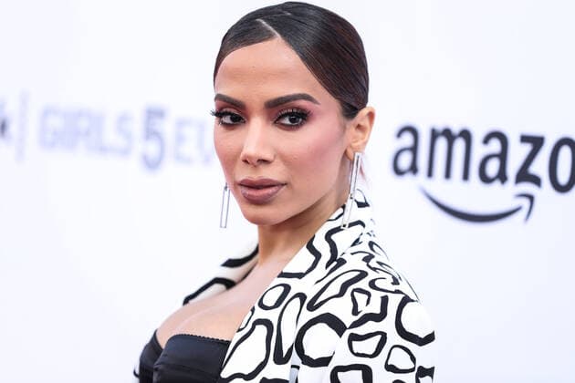Variety 2021 Music Hitmakers Brunch Brazilian singer Anitta (Larissa de Macedo Machado) arrives at the Variety 2021 Music Hitmakers Brunch presented by Peacock and Girls5eva and sponsored by IHG Hotels and Resorts held at the City Market Social House on December 4, 2021 in Los Angeles, California, United States. Los Angeles California United States  Copyright: xImagexPressxAgencyx originalFilename:collin-variety2211205_npAt5.jpg
