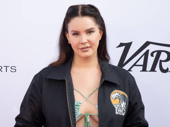 04 December 2021 - Los Angeles, California - Lana Del Rey. 2021 Variety Hitmakers Brunch Presented by Peacock Girls5eva Los Angeles USA - ZUMAa123 20211204_zaa_a123_066 Copyright: xBillyxBennightx