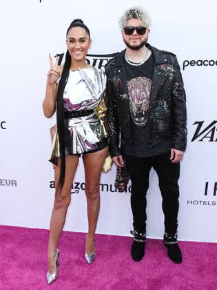 Variety 2021 Music Hitmakers Brunch Singer Jenna Andrews and Stephen Kirk arrive at the Variety 2021 Music Hitmakers Brunch presented by Peacock and Girls5eva and sponsored by IHG Hotels and Resorts held at the City Market Social House on December 4, 2021 in Los Angeles, California, United States. Los Angeles California United States  Copyright: xImagexPressxAgencyx originalFilename:collin-variety2211205_npdB4.jpg