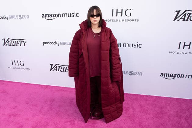 04 December 2021 - Los Angeles, California - Billie Eilish. 2021 Variety Hitmakers Brunch Presented by Peacock Girls5eva Los Angeles USA - ZUMAa123 20211204_zaa_a123_110 Copyright: xBillyxBennightx