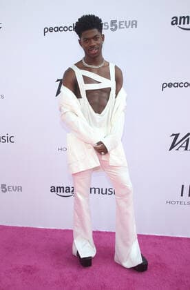 Variety Hitmakers presented by Peacock Girls5eva Featuring: Lil Nas X Where: Los Angeles, California, United States When: 04 Dec 2021 Credit: Faye s Vision Cover Images Copyright: xx 50966439 EDITORIAL USE ONLY. NOT FOR USE BY NEWSPAPERS BASED IN THE UK.