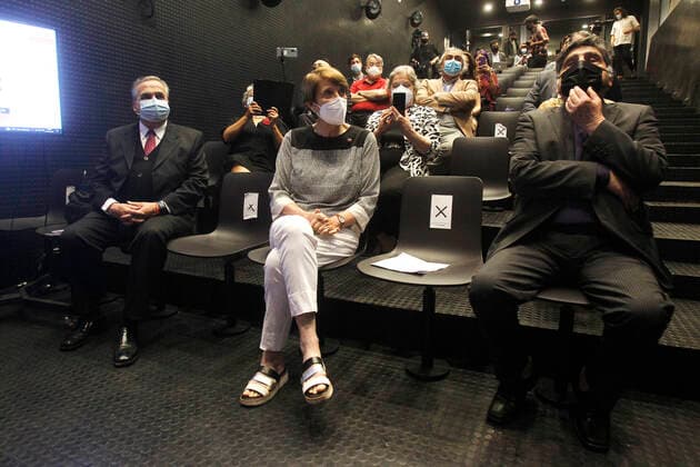 Santiago, December 7, 2021 The Minister of Cultures, Consuelo Valdés, heads the award ceremony of the Margot Loyola 2021 Award, a distinction given by the Ministry in honor of the artist and culturist who died in 2015, as a way to recognize individuals or groups who have worked in the recovery and enri  Copyright: JONNATHANxOYARZUN ATONxCHILE