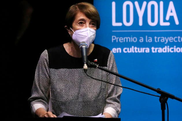 Santiago, December 7, 2021 The Minister of Cultures, Consuelo ValdÃ s, heads the award ceremony of the Margot Loyola 2021 Award, a distinction given by the Ministry in honor of the artist and culturist who died in 2015, as a way to recognize individuals or groups who have worked in the recovery an  Copyright: JONNATHANxOYARZUN ATONxCHILE