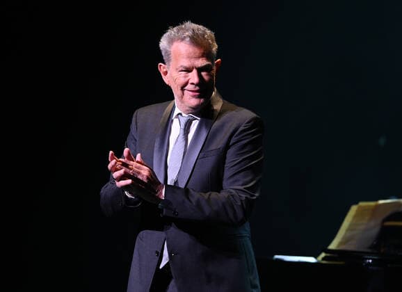 FORT LAUDERDALE FL - DECEMBER 07: David Foster performs at An Evening With David Foster at The Broward Center for the Performing Arts on December 7, 2021 in Fort Lauderdale, Florida. . Copyright: xmpi04x