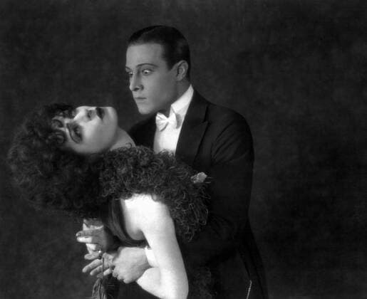 Alla Nazimova and Rudolph Valentino, on-set of the Silent Film, Camille , Close-Up, 1921  Copyright: xJTxVintagex xGlasshousexImagesx jtv002989