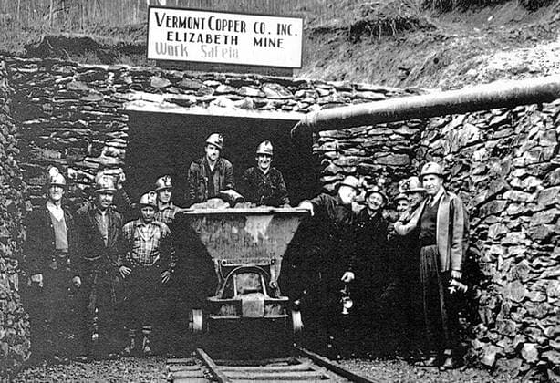 The Elizabeth Mine on its last day of operation in 1958. . . 1062_05_L_-10317-