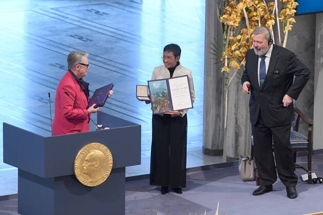 Philippine journalist Maria Ressa and Russian journalist Dmitry Muratov receive their Nobel Peace Prize for their courageous fight for freedom of expression in the face of authoritarian governments during the Nobel Peace Prize Award Ceremony 2021 at the Oslo City Town Hall in Norway. Both have been subject to threats for their reporting on human rights abuses and corruption carried out by the governments of Philippine President Rodrigo Duterte and Russian President Vladimir Putin respectively. DECEMBER 10th 2021  RHDx21651