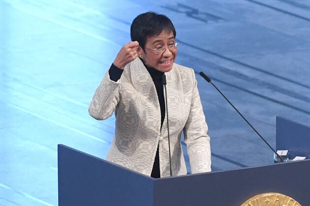 Philippine journalist Maria Ressa and Russian journalist Dmitry Muratov receive their Nobel Peace Prize for their courageous fight for freedom of expression in the face of authoritarian governments during the Nobel Peace Prize Award Ceremony 2021 at the Oslo City Town Hall in Norway. Both have been subject to threats for their reporting on human rights abuses and corruption carried out by the governments of Philippine President Rodrigo Duterte and Russian President Vladimir Putin respectively. DECEMBER 10th 2021  RHDx21651