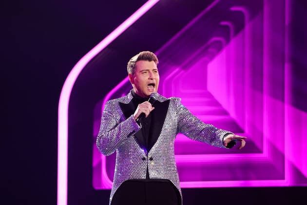 Musikpreis Goldenes Grammophon, Verleihung in Moskau MOSCOW, RUSSIA - DECEMBER 10, 2021: Singer Nikolai Baskov performs at the 2021 Golden Gramophone Awards ceremony at the State Kremlin Palace. Valery Sharifulin TASS  TS11B635