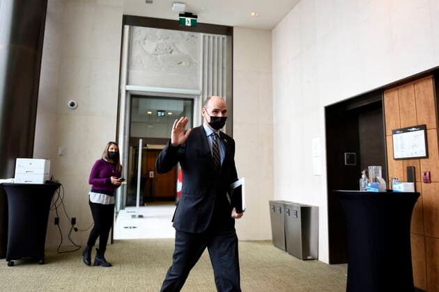 December 10, 2021, Ottawa, ON, CAN: Minister of Health Jean-Yves Duclos arrives for an update on the governmentöÄÃ s response to the COVID-19 pandemic in Ottawa, on Friday, Dec. 10, 2021. Ottawa CAN  - ZUMAc35_ 20211210_zaf_c35_028 Copyright: xJustinxTangx