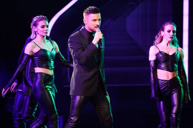 Musikpreis Goldenes Grammophon, Verleihung in Moskau MOSCOW, RUSSIA - DECEMBER 10, 2021: Singer Sergey Lazarev performs at the 2021 Golden Gramophone Awards ceremony at the State Kremlin Palace. Valery Sharifulin TASS  TS11B655