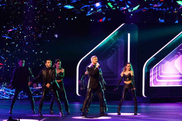 Musikpreis Goldenes Grammophon, Verleihung in Moskau MOSCOW, RUSSIA - DECEMBER 10, 2021: Singer Sergey Lazarev performs at the 2021 Golden Gramophone Awards ceremony at the State Kremlin Palace. Valery Sharifulin TASS  TS11B657