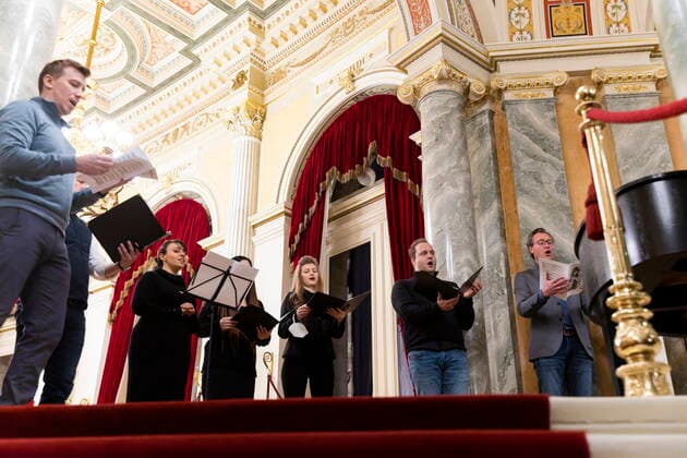 Vaccination in the Semper Opera A very special vaccina