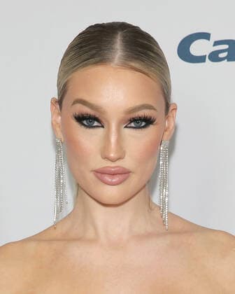 10 December 2021 - New York, New York - .Meredith Duxbury in the Press Room at Z100 s iHeartRadio Jingle Ball 2021 held at Madison Square Garden. New York USA - ZUMAa123 20211210_zaa_a123_017 Copyright: xJ.xLINGOx