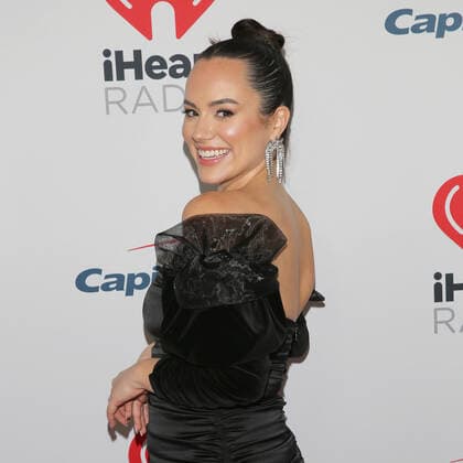 10 December 2021 - New York, New York - .Emily Curl in the Press Room at Z100 s iHeartRadio Jingle Ball 2021 held at Madison Square Garden. New York USA - ZUMAa123 20211210_zaa_a123_144 Copyright: xJ.xLINGOx